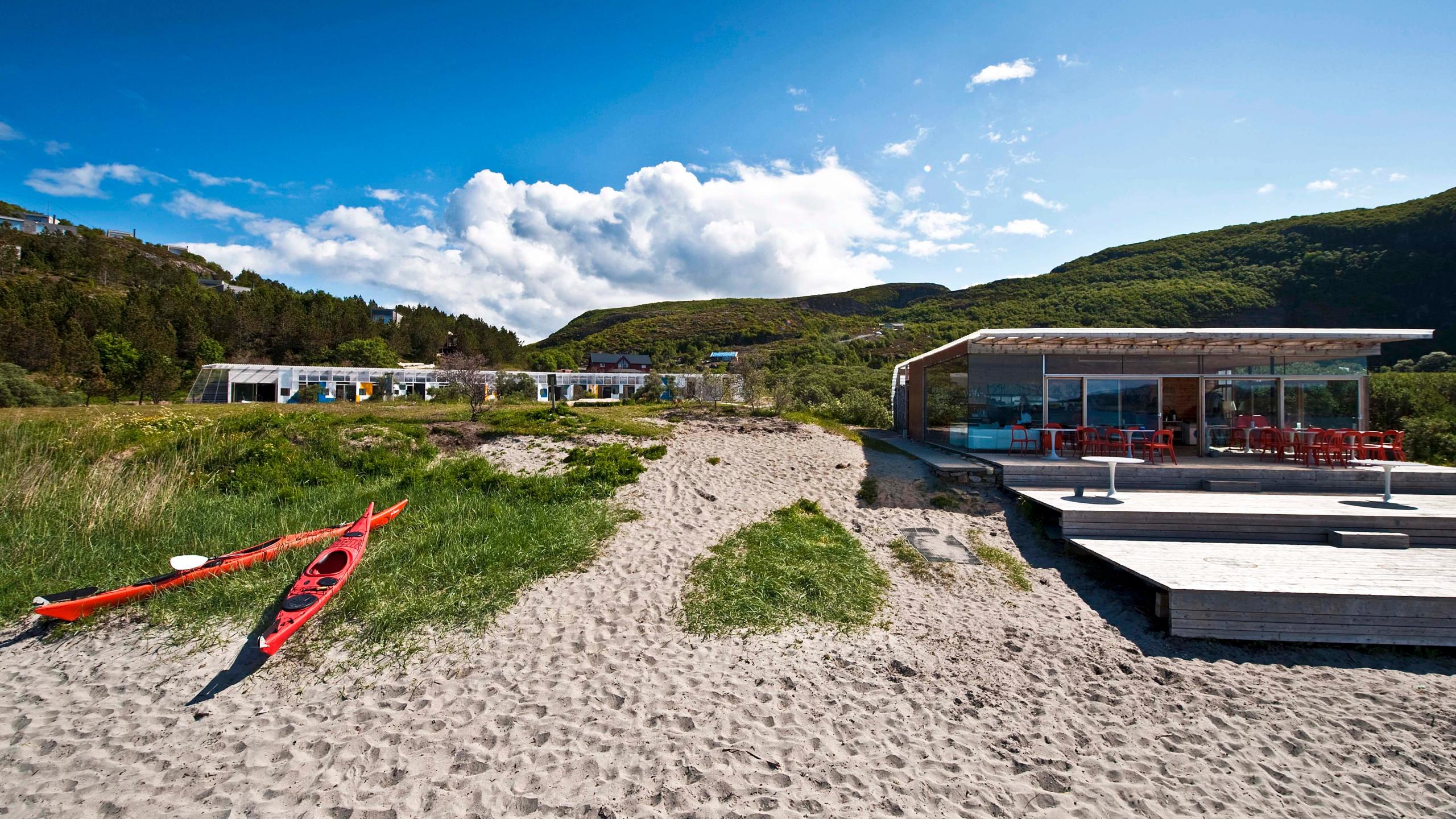 Strandbaren og hotellet ved Stokkøya Sjøsenter i Trøndelag