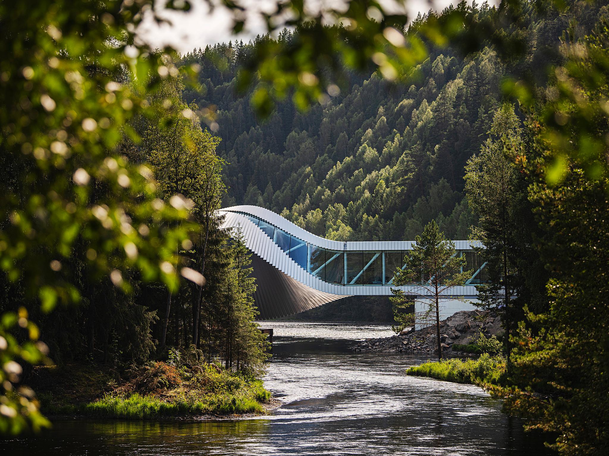 Imagen exterior de la sala de exposiciones The Twist, en el Museo Kistefos de Hadeland, en el Este de Noruega.
