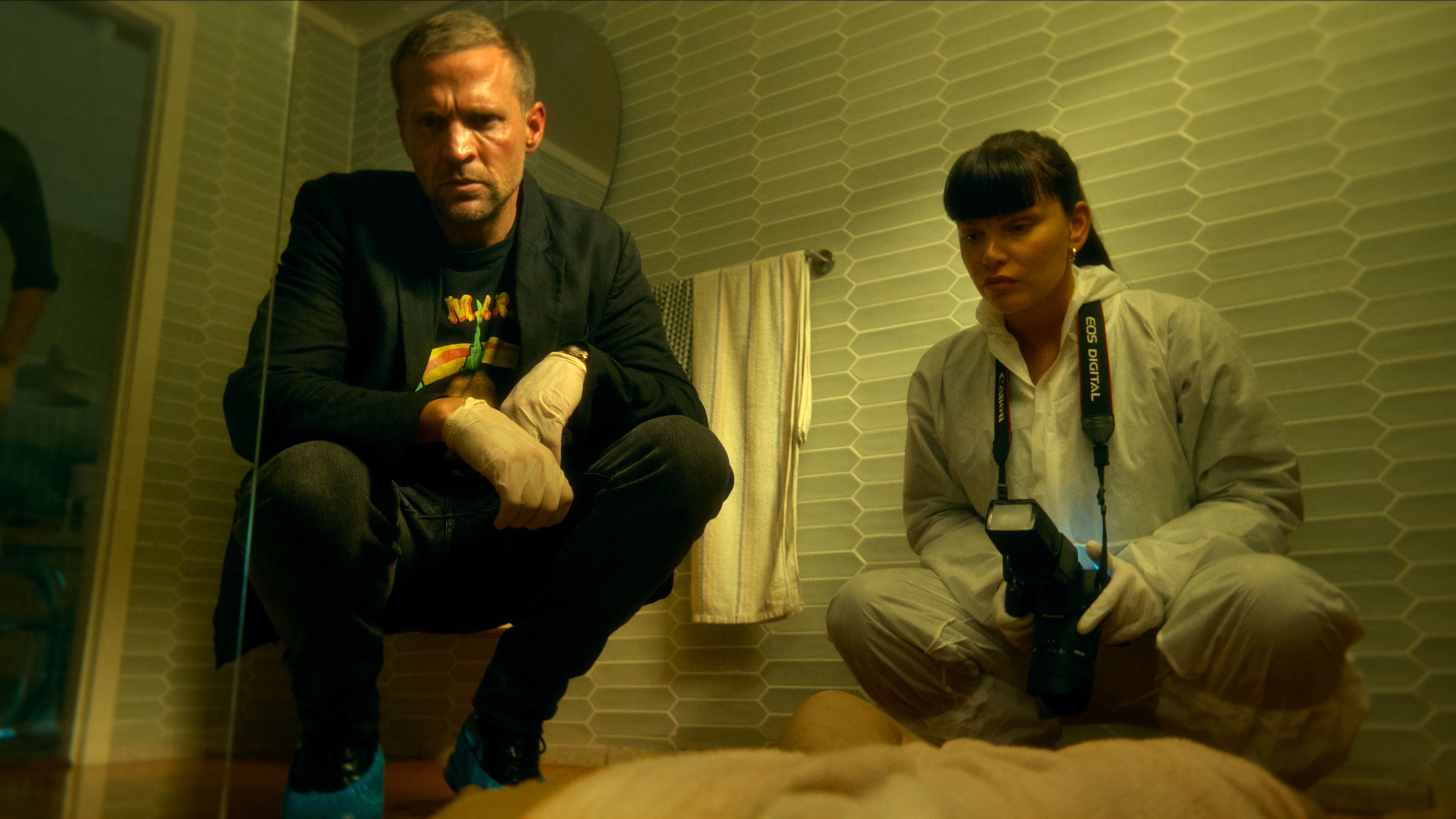 Detective Harry Hole and his collegue from the Netflix series