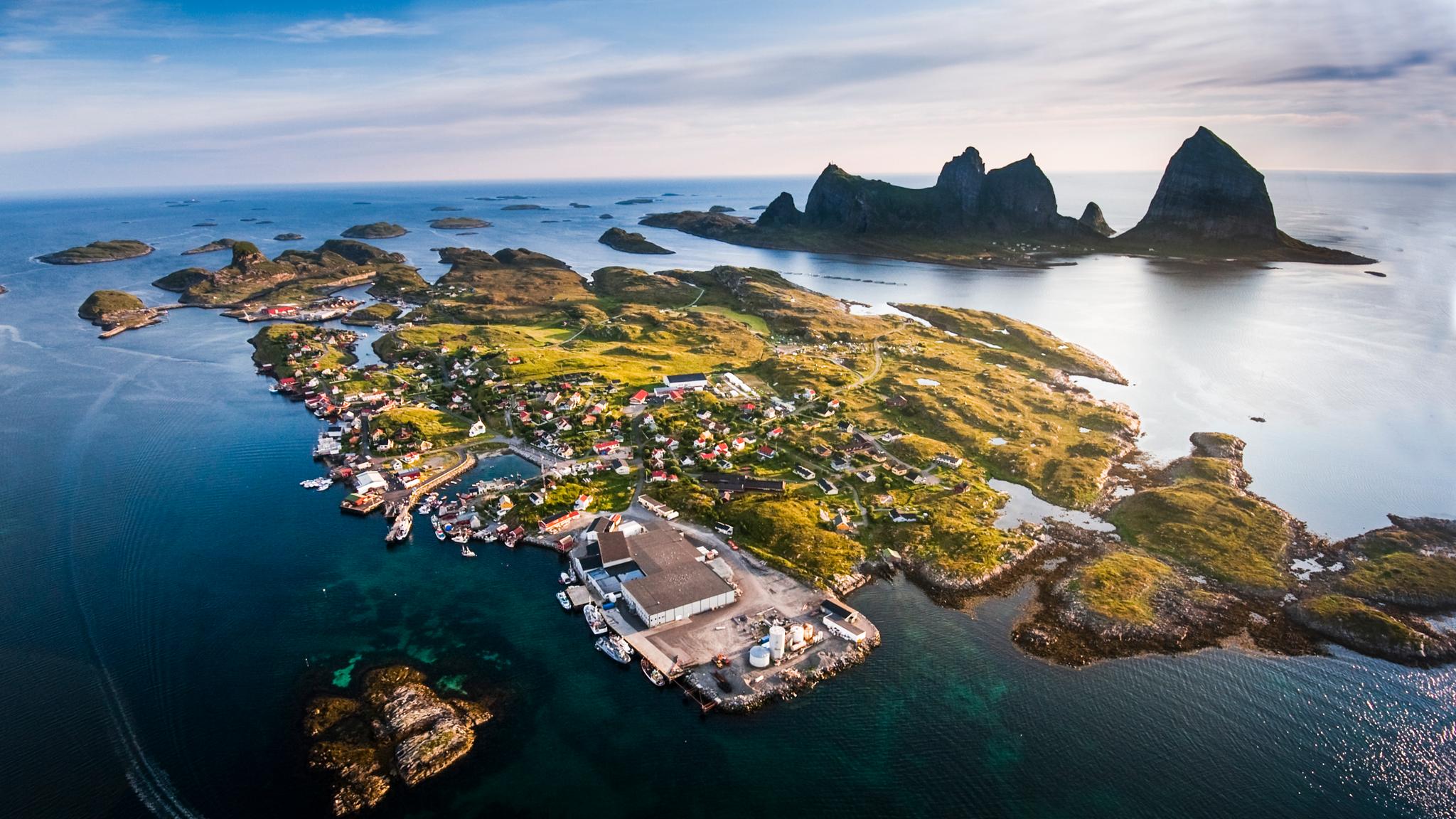 Go island hopping on the Helgeland coast. Aerial photograph of Træna in Helgeland, Northern Norway