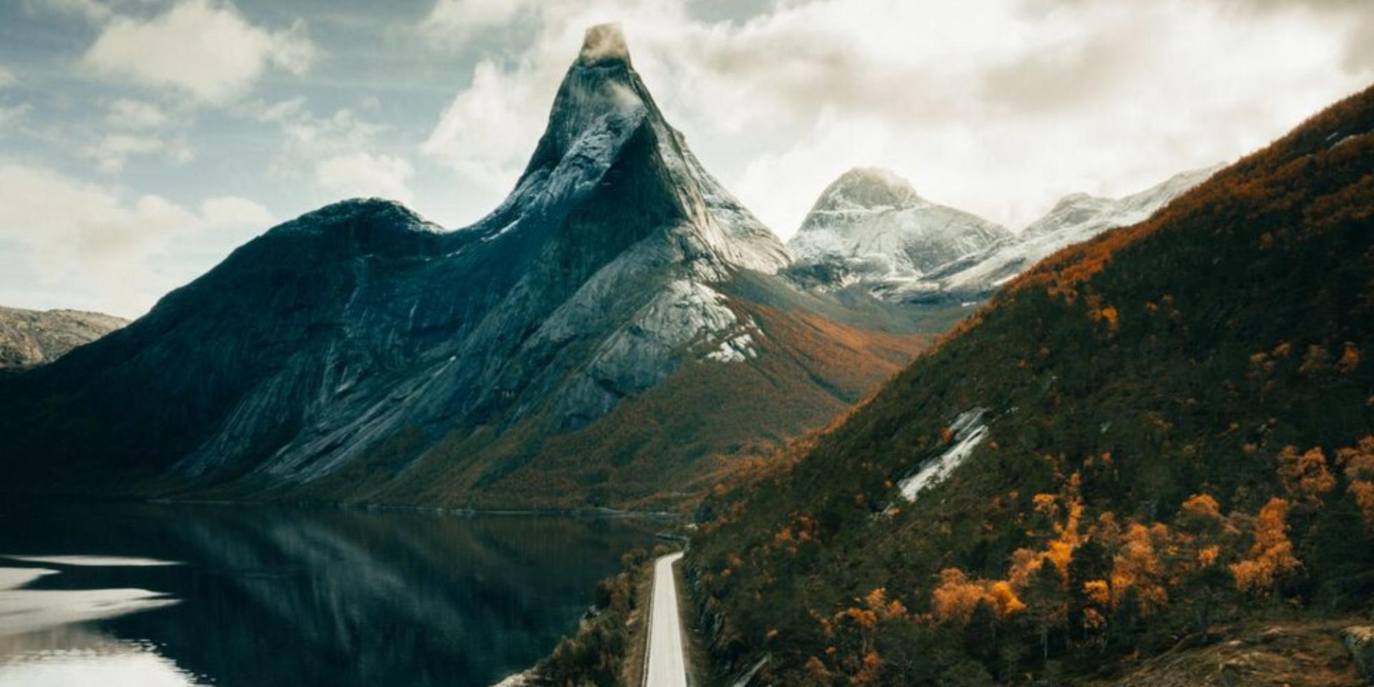 Rabbåsen in Sørreisa, Troms in beautiful autumn colors