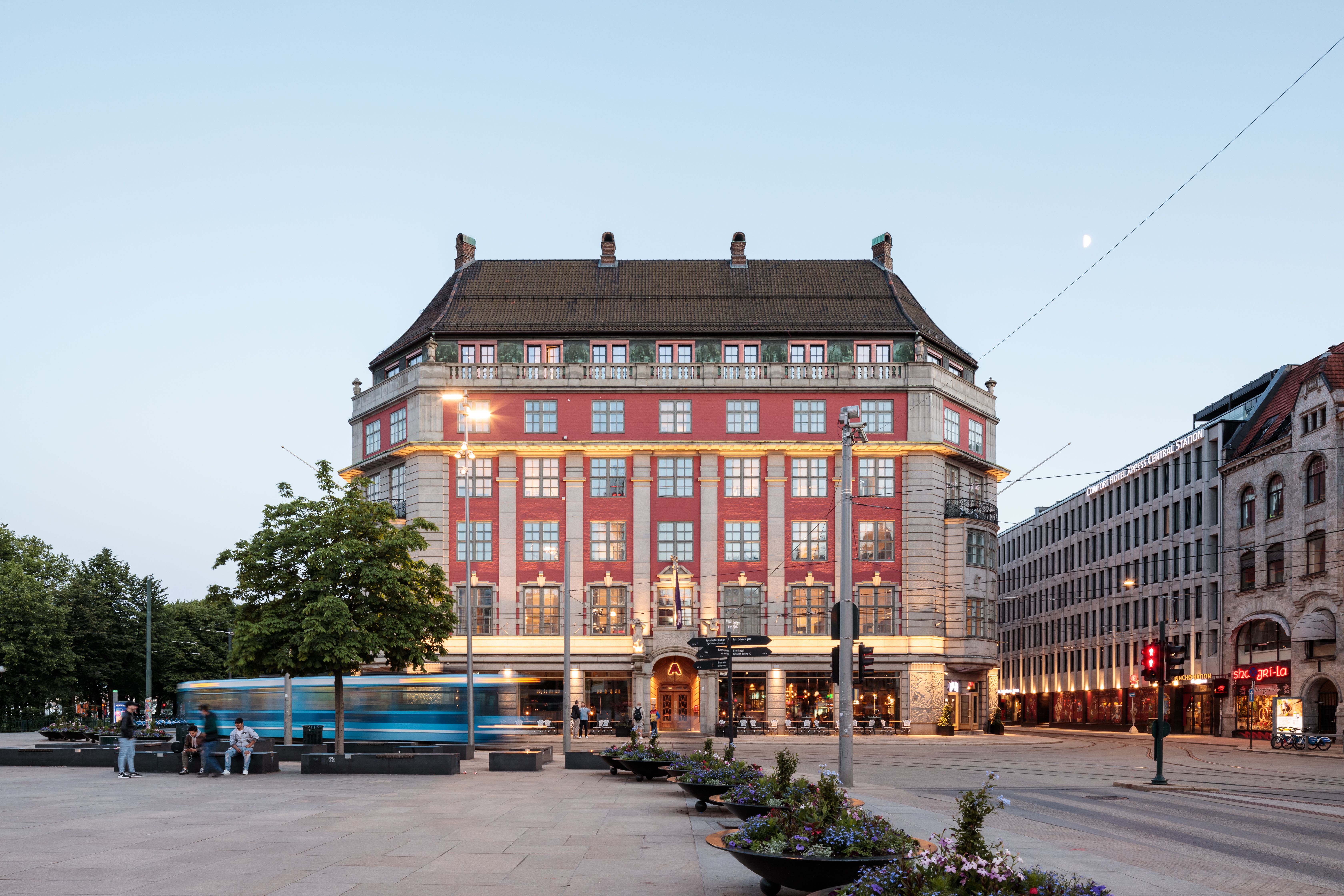 Amerikalinjen at Jernbanetorget in Oslo