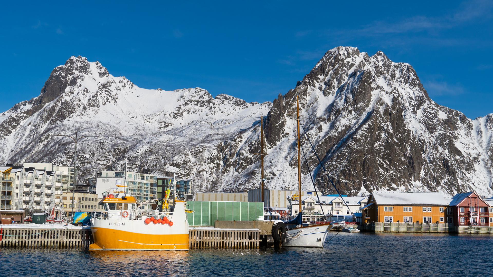 Svolvær om vinteren, Lofoten, Norge.