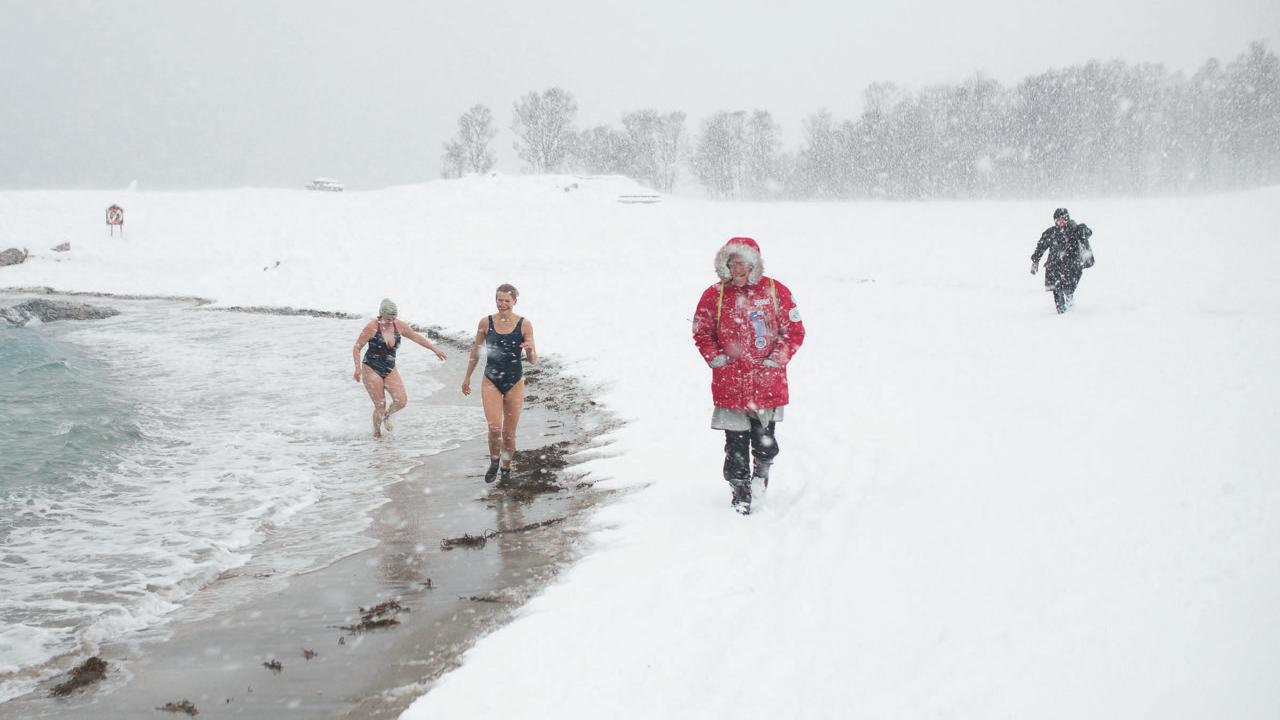 The ice bathing club, Ishud, takes a bath in Telegrafbukta every Friday all year around