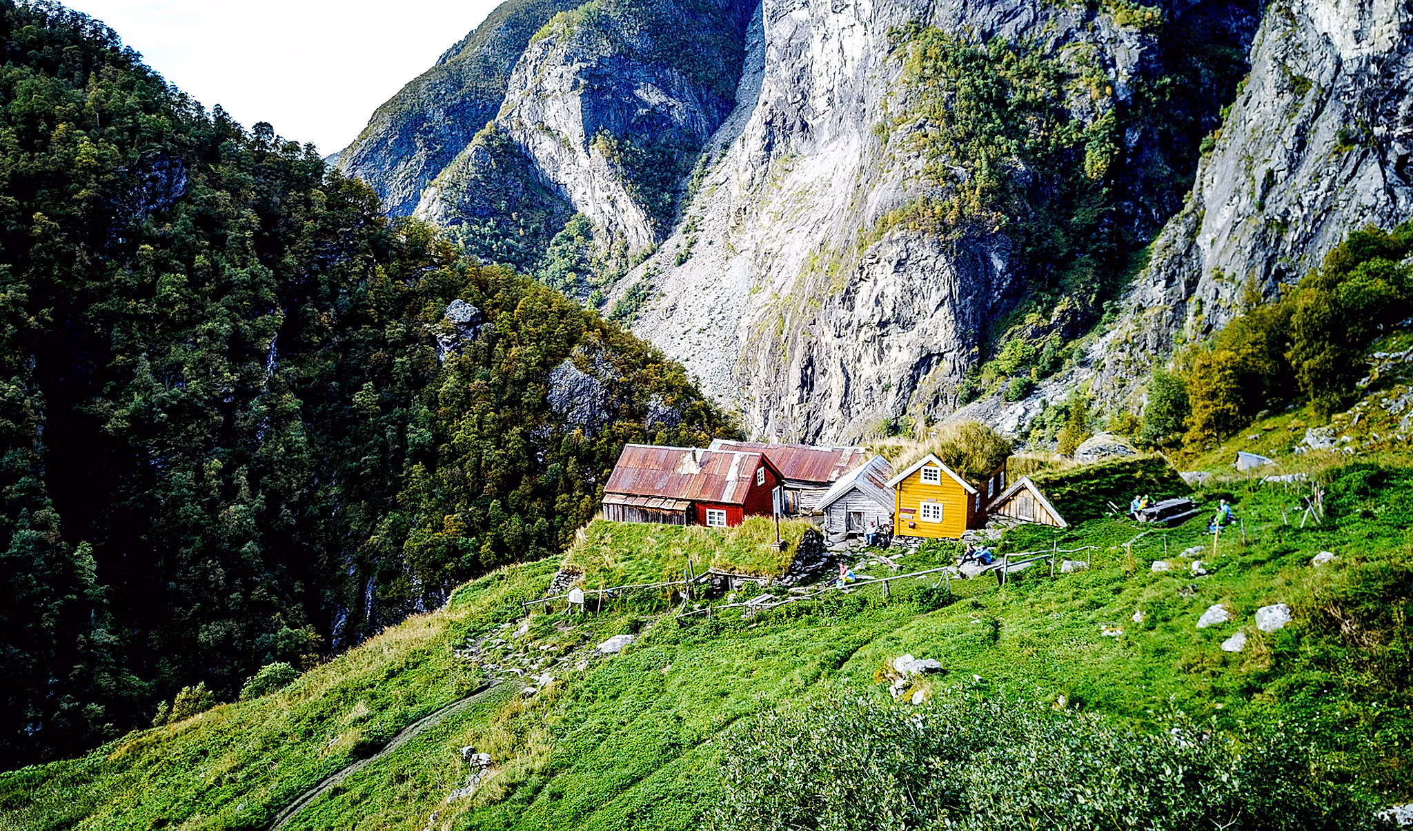 En fjällgård i Aurlandsdalen i Fjord Norge