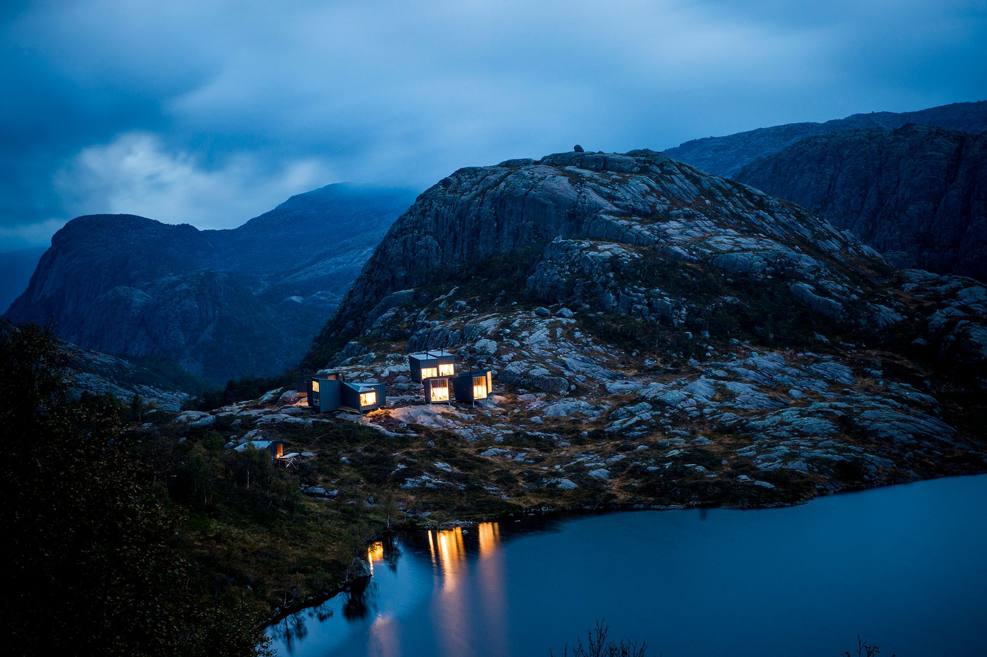 Skåpet fjellhytte, en av Norges råflotte designerhytter