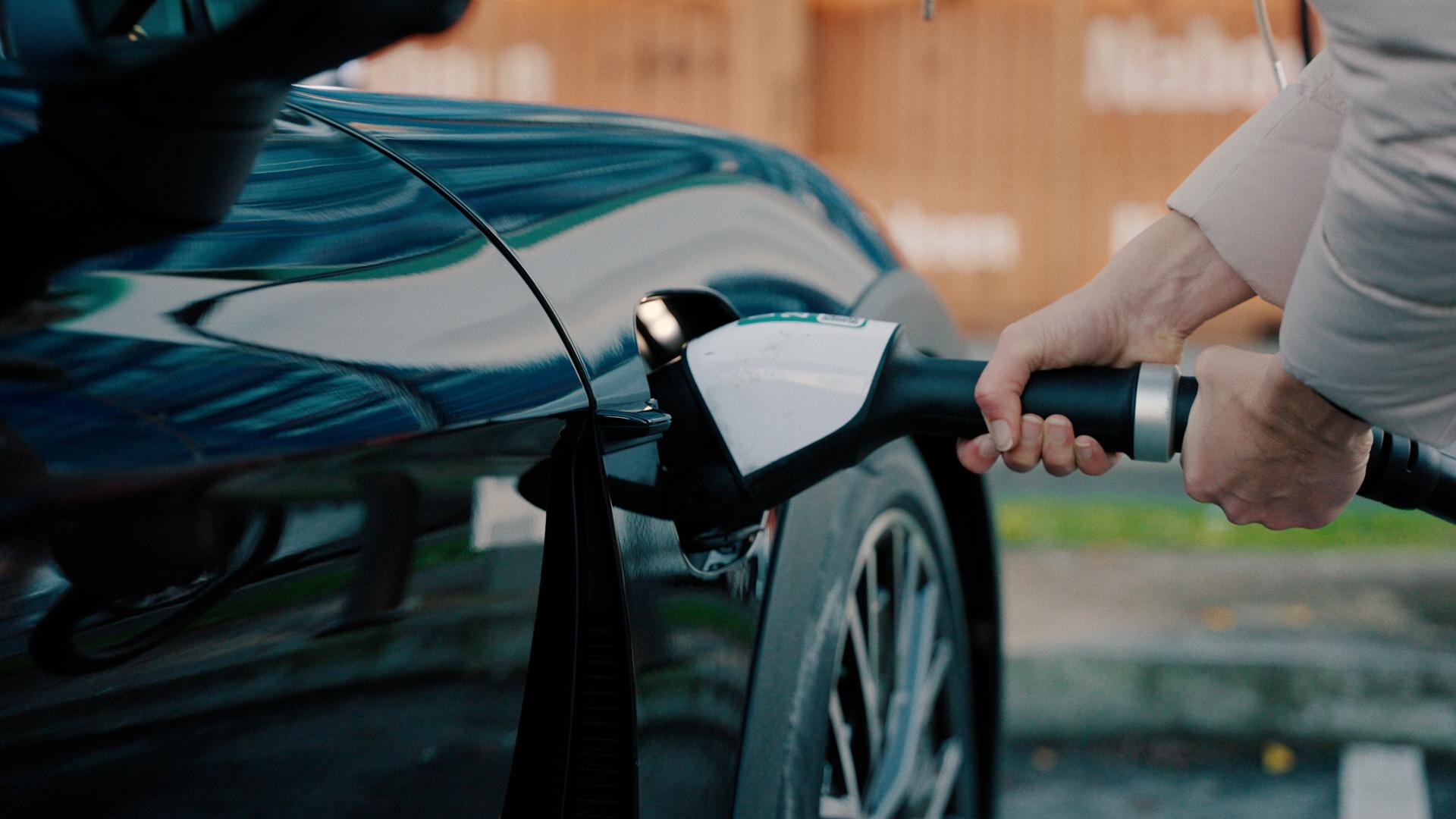 Video Thumbnail - Electric Car