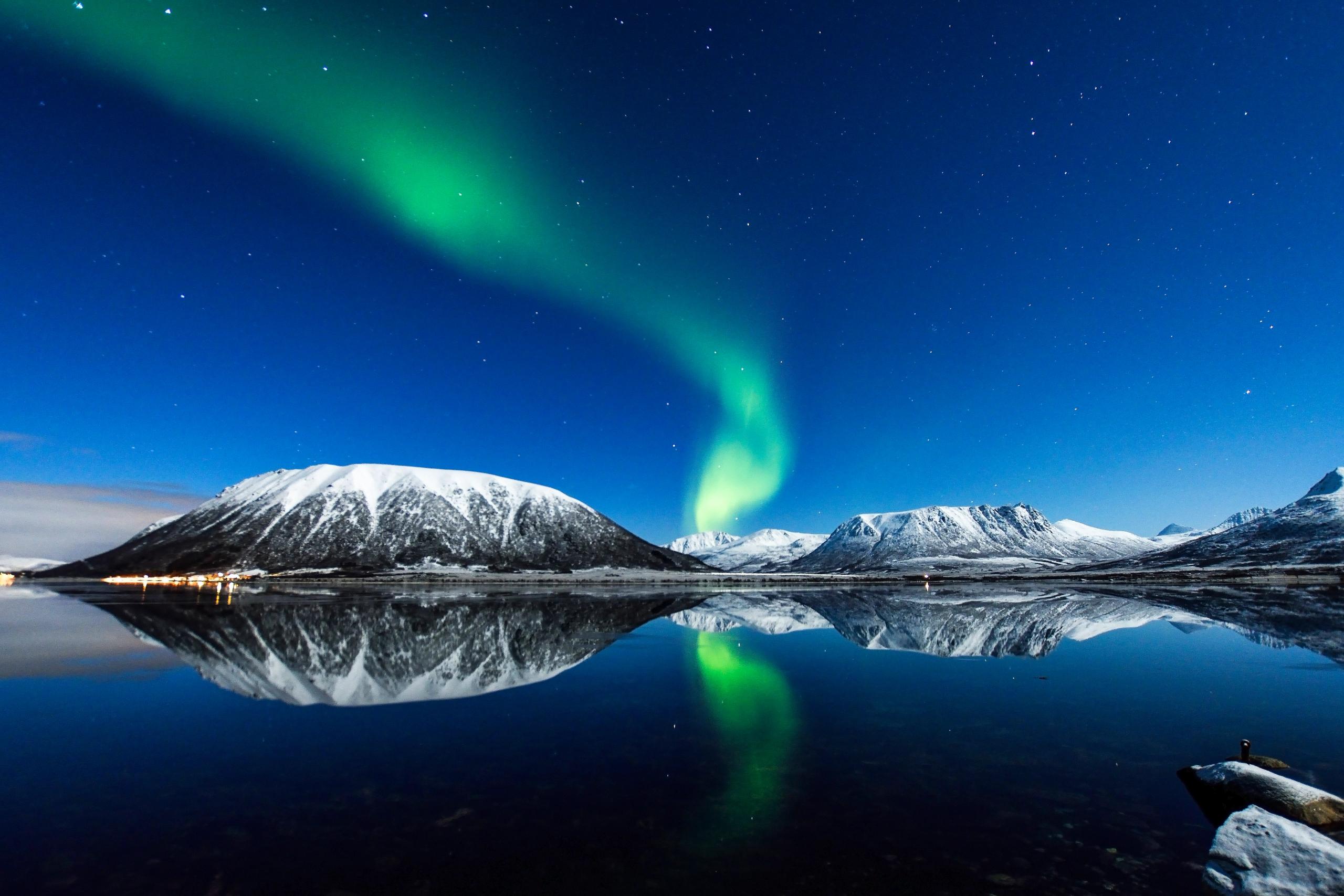 Northern lights over the Buksnesfjord in Vesterålen, Northern Norway