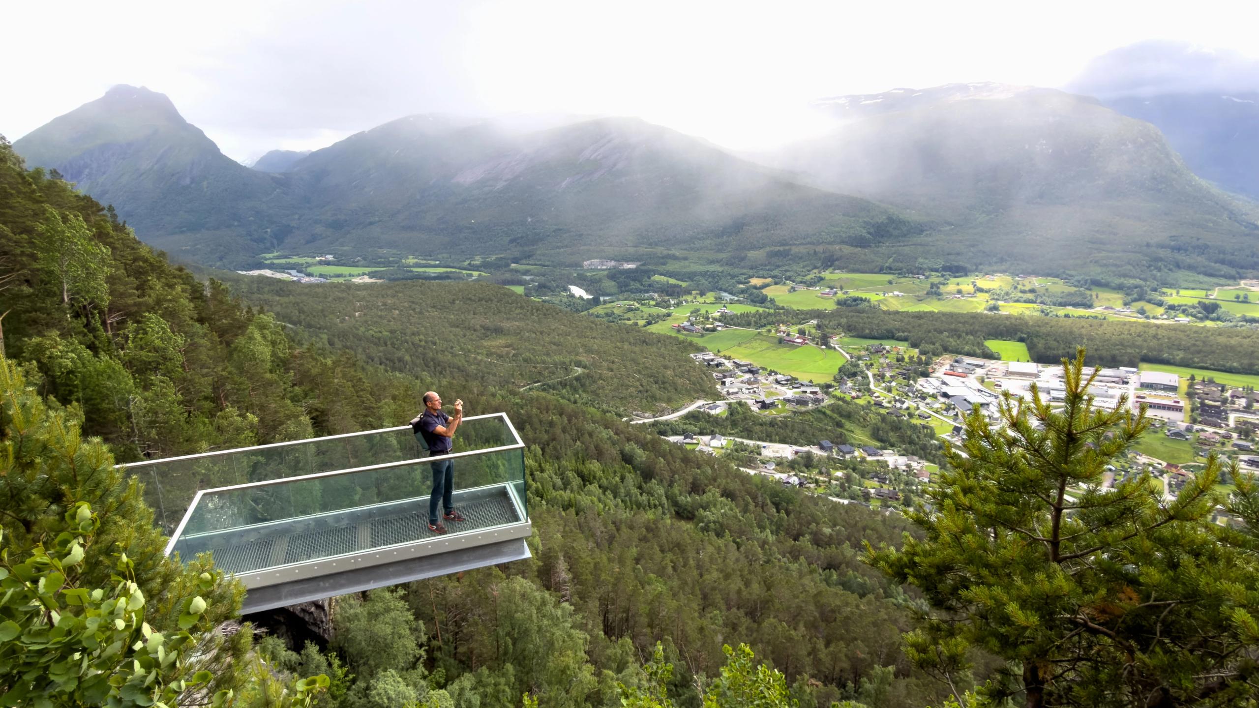 Fosseteateret in Trivselsskogen in Gloppen
