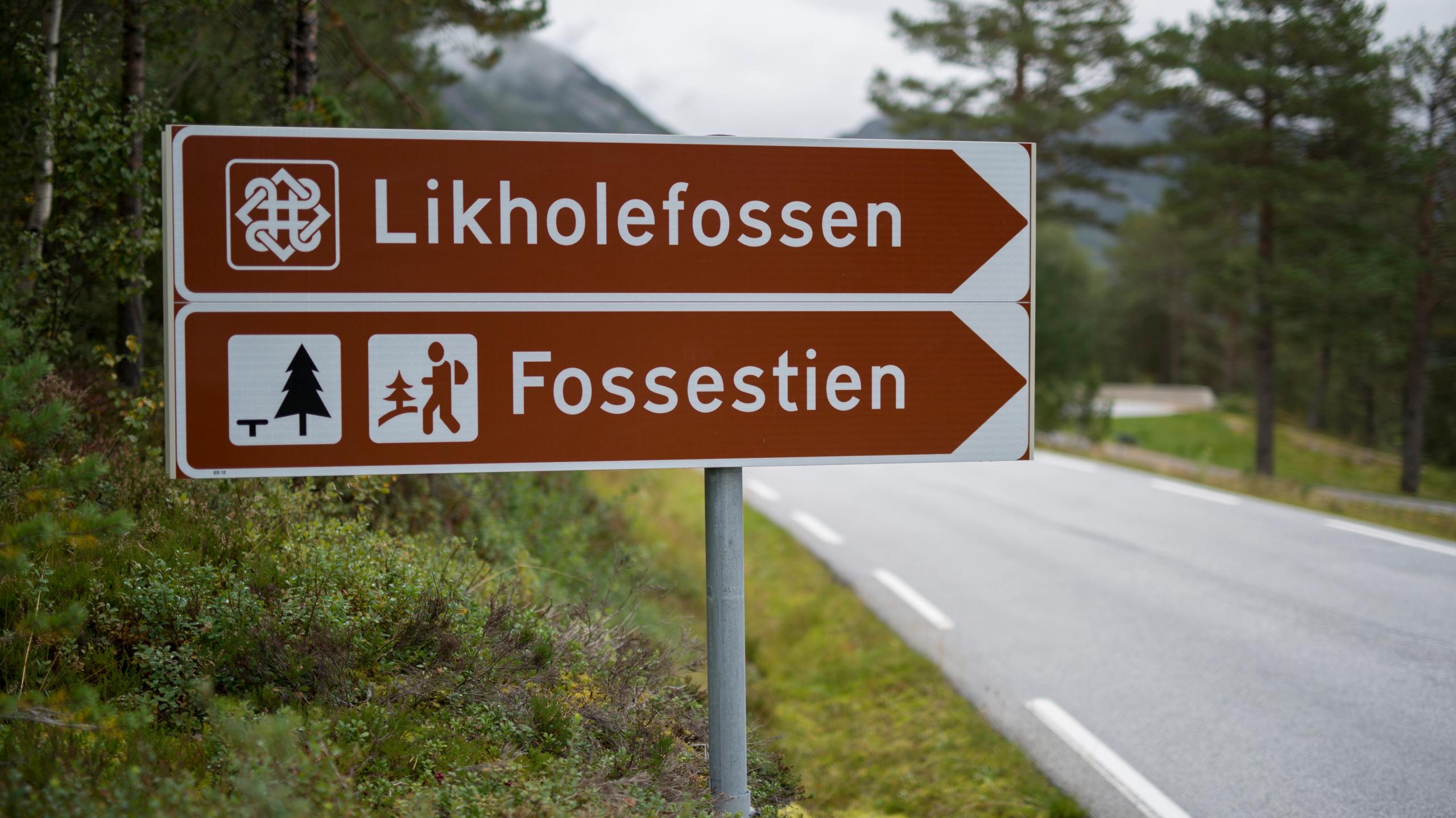 Likholefossen roadsign