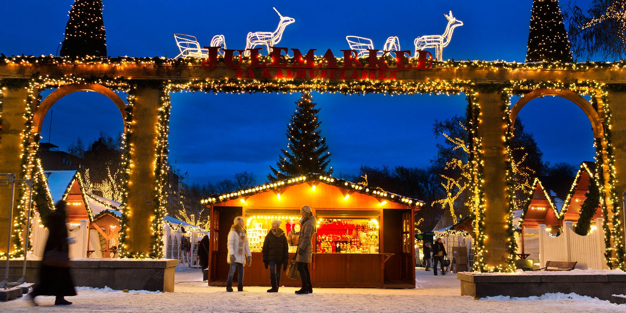 Mercado navideño en Oslo, Noruega.