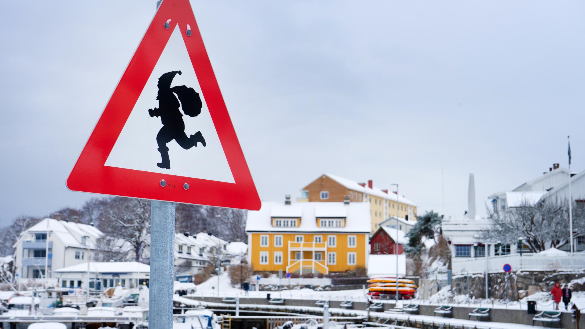 Drøbak- Santa Claus traffic sign
