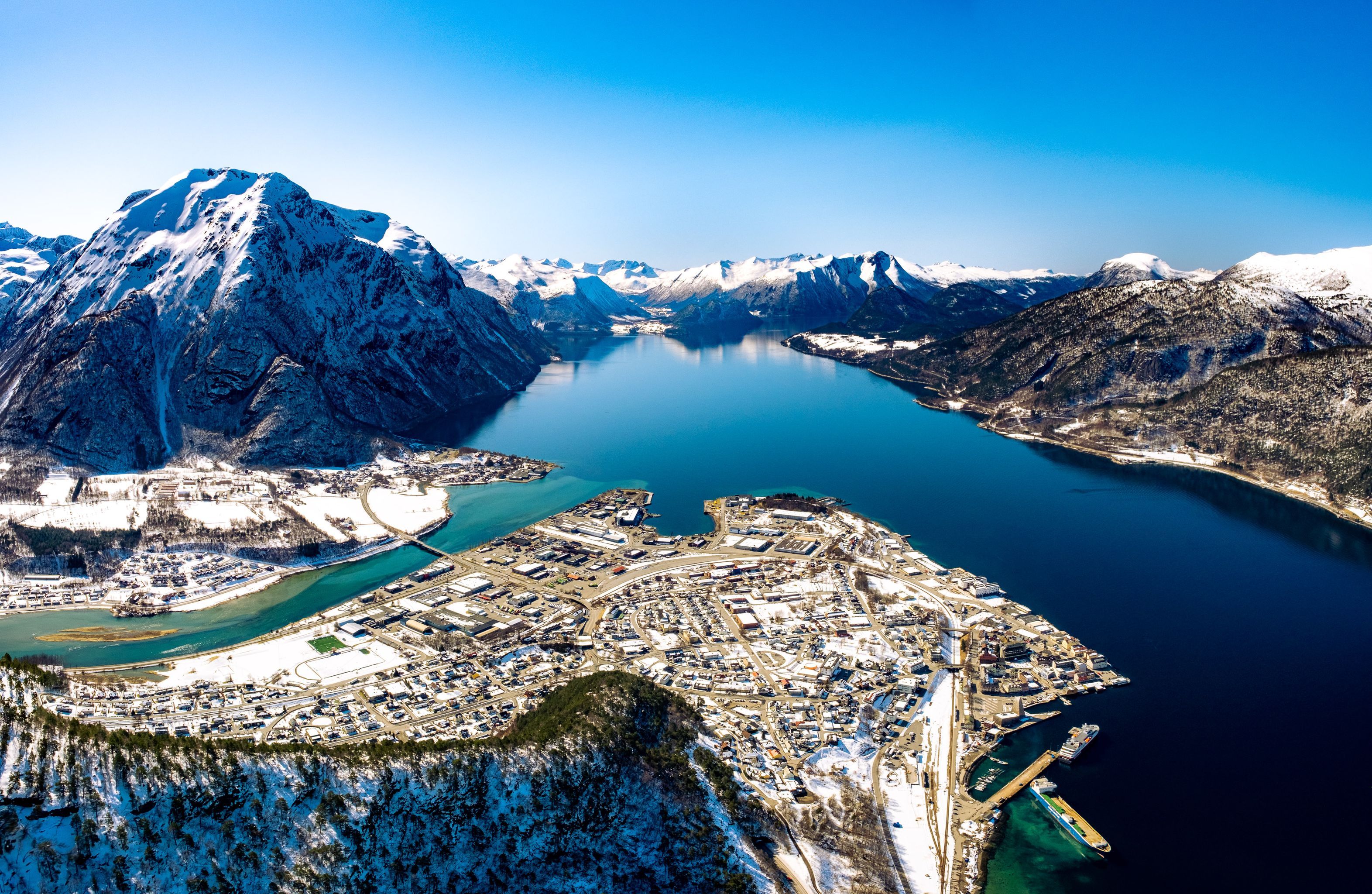 View from Nesaksla in Åndalsnes