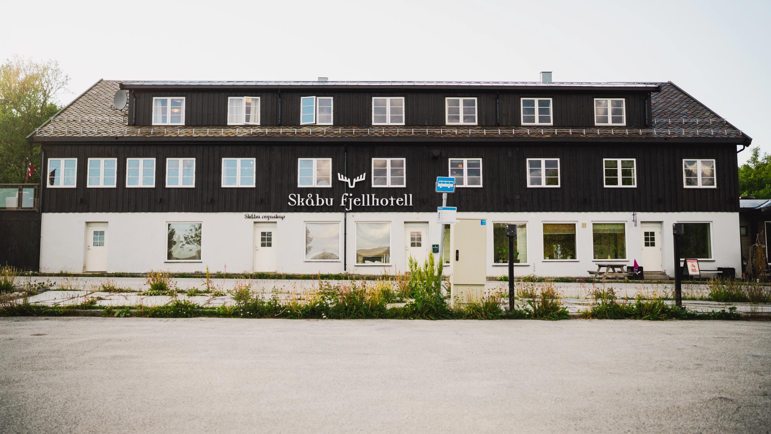 Kjøtt og grønnsaker på en tallerken på Skåbu Fjellhotell